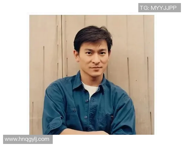 刘德华携手香港足球明星队员共创辉煌赛季展现运动精神与团队合作魅力